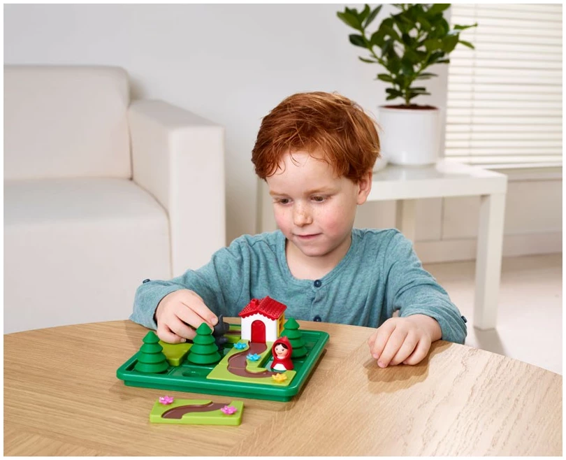 4_smartgames_little_red_riding_hood_kid_2